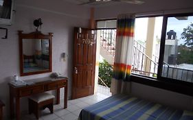 Hotel Vinisa Salina Cruz 2* México